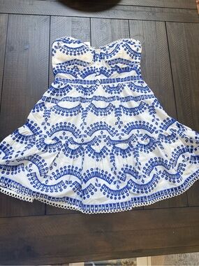 Main Strip White Strapless Eyelet Mini Dress with Blue Pattern